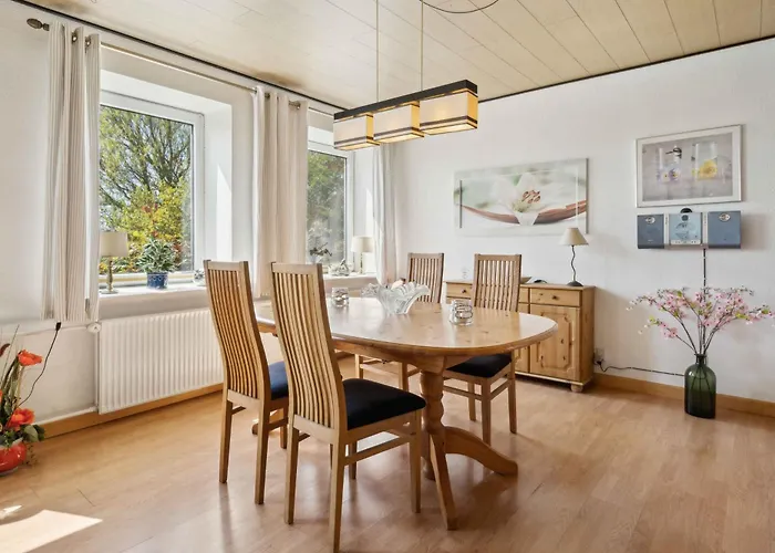 Cozy Near Beachesfishing Apartment